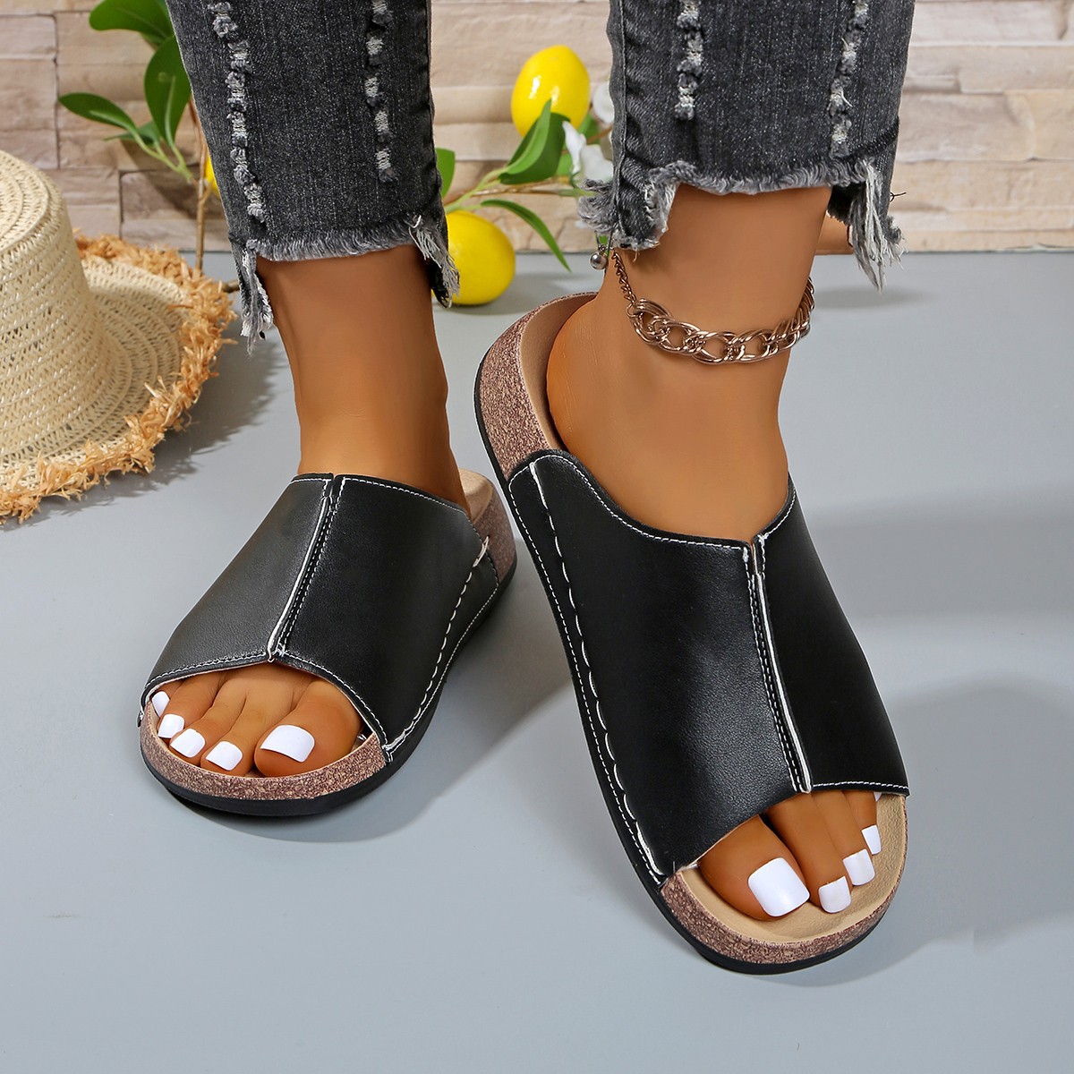 Comfortable wedge heel standing slippers for cross-border European and American trade women, simple and large-sized 2025 new style flip-flops for women Specification drawing