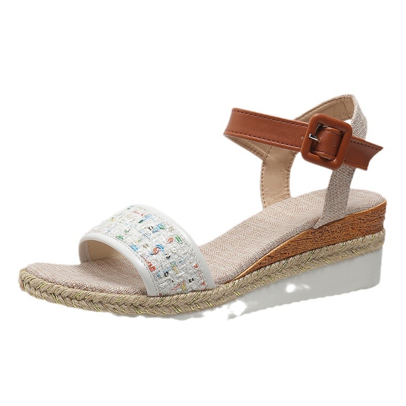 Cross-border plate-size women's sandals 2024 Summer new style wedge heel low-heeled casual sandals women's one-shoulder buckle Roman sandals Item Picture