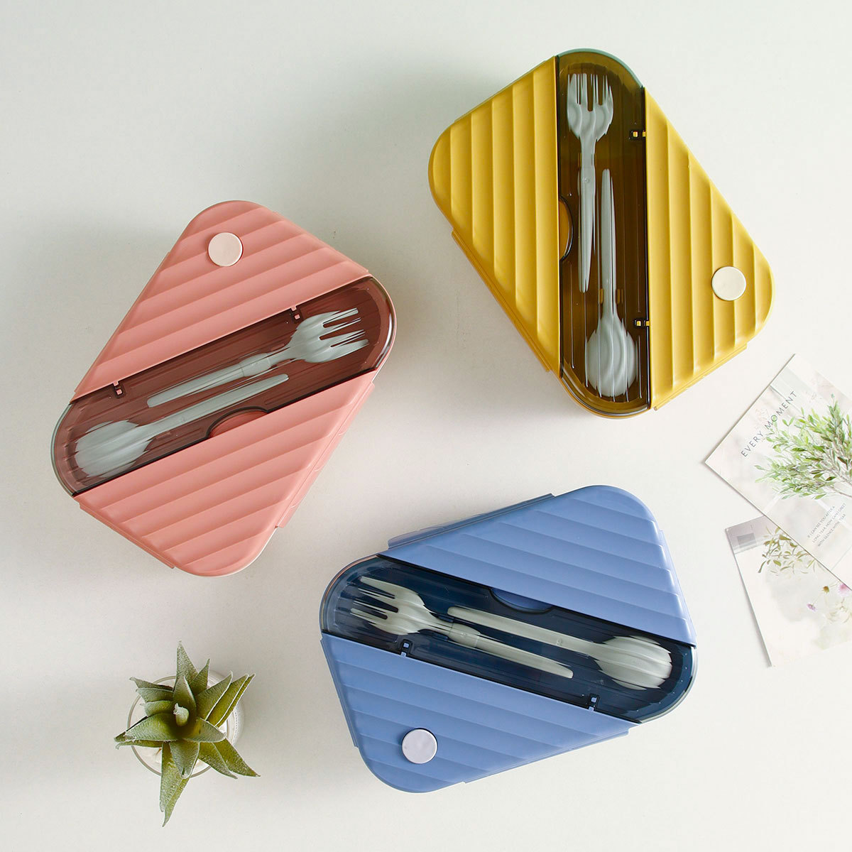 Lunch box, student and office worker insulated box, microwave oven-safe, compartments lunch box, non-odor-mixing, silicone sealed food preservation box Specification image