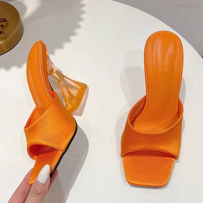 Summer 2024 new large-sized one-line crystal heel slippers for women, European and American fashion mid-heel thick-heel women's heel shoes details Picture