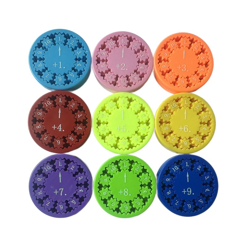 The source factory's math fidget spinner is a cross-border exclusive stress-relieving digital plastic fidget spinner arithmetic puzzle toy Item Picture