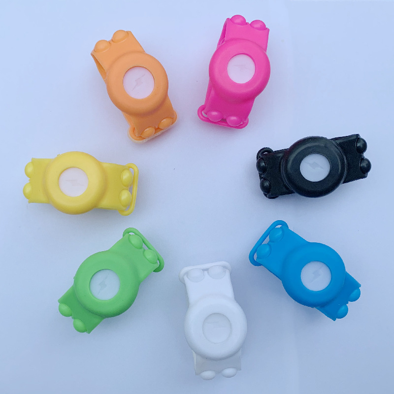 Factory direct sales: Luminous rat killer Pioneer wristband, flashing watch, cross-border press bubble, stress-relieving children's toys Application Scenario