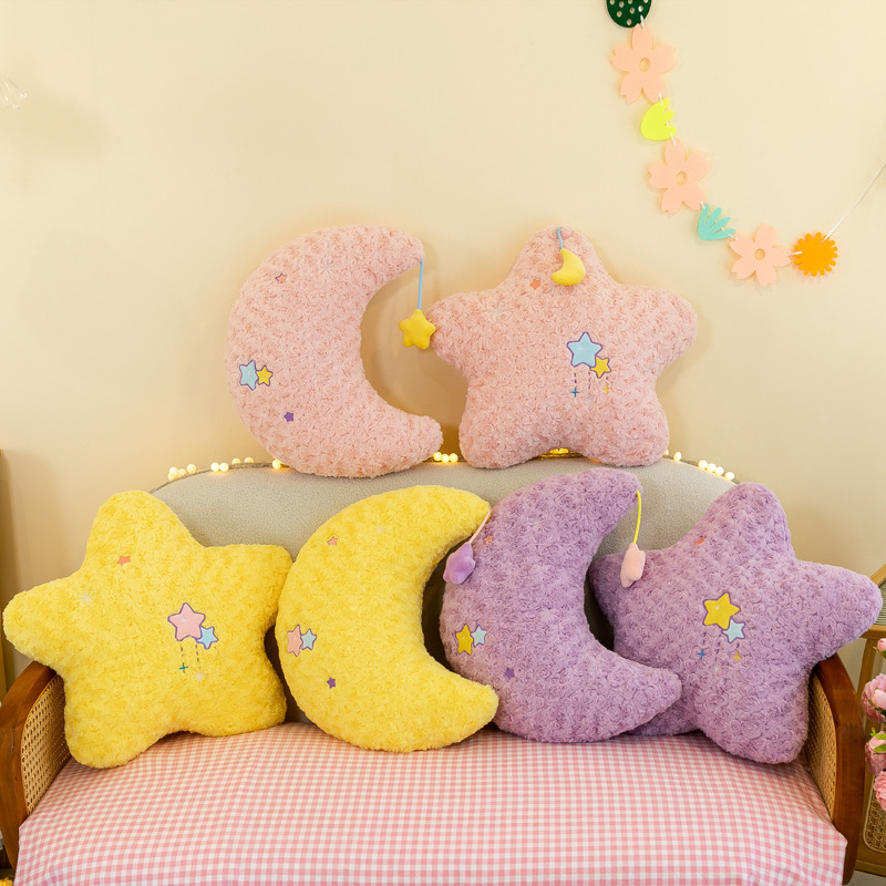 Cross-border star pillow for girls to sleep, Moon plush toy, super soft cloth doll on the bed, sleeping doll gift Application Scenario