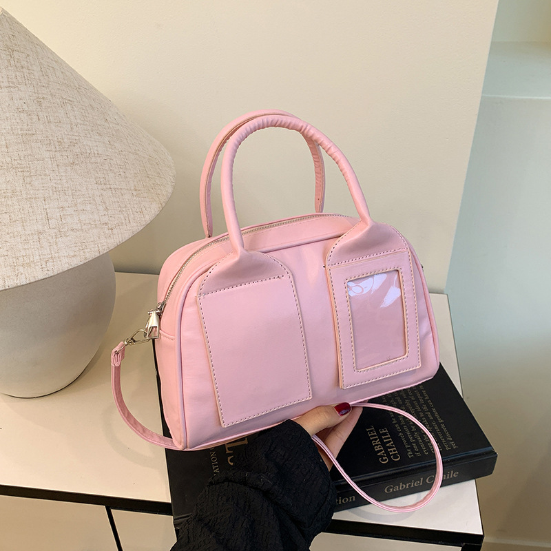 A new 2025 American retro hand-held bowling bag, a trendy, casual, high-end and elegant commuter crossbody bag for women Specification drawing