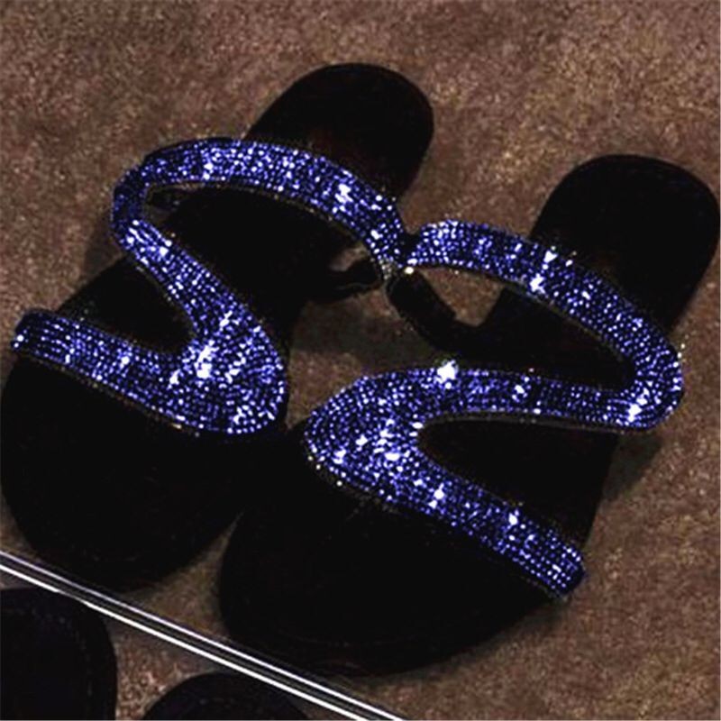 Amazon plus-size women's slippers, European and American fashion rhinestone sandals, comfortable toe-hugging plus-size flat sandals for outerwear details Picture