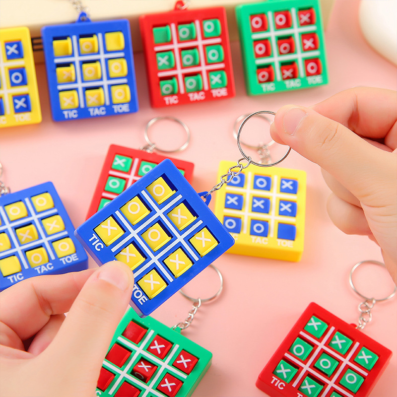 Mini Tic-Tac-head keychain, children's three-in-one XO Chess Puzzle training toy gift, rotating game chess pendant details Picture