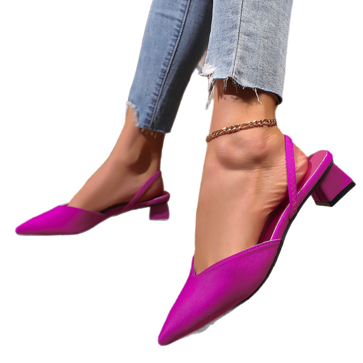 European and American sexy sandals for women 2025 new style high heels, thick heels not tiring to the feet, elegant socialite headband sandals for women Item Picture