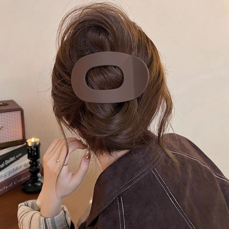 2025 New style of elegant duckbill hair clip, high-end style at the back of the female head, large shark clip, grab clip, sticky insect board detail image 7