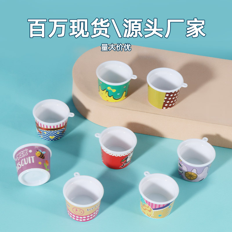 Simulation mini ice cup, small ice cream cup, sticker cup, ice bucket, sweet cup, clay cream glue, DIY food and toy accessories Application Scenario