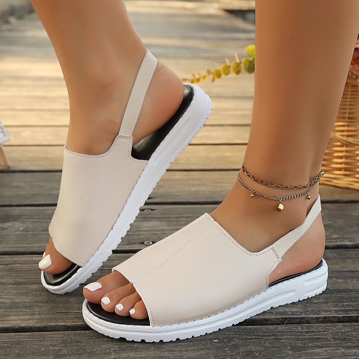 Cross-border 2025 Foreign Trade New wish sandals for women are trendy, fashionable, breathable, soft-soled and suitable for outerwear. European and American sandals for women details Picture