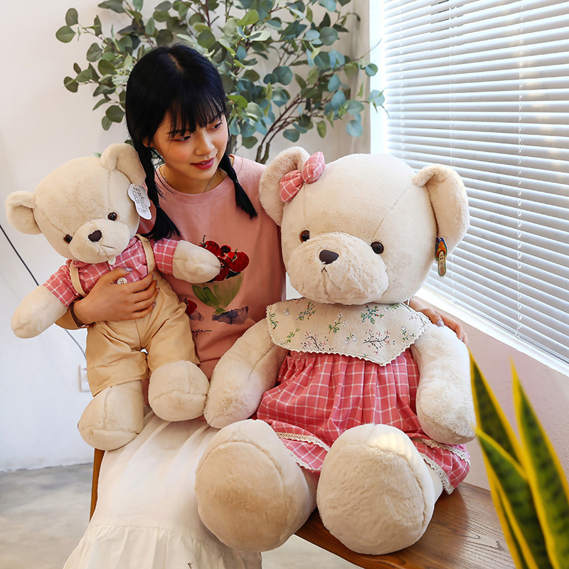 Wholesale of creative new cartoon bear plush toys, large couple bear dolls, and female sleeping cushions from the manufacturer details Picture