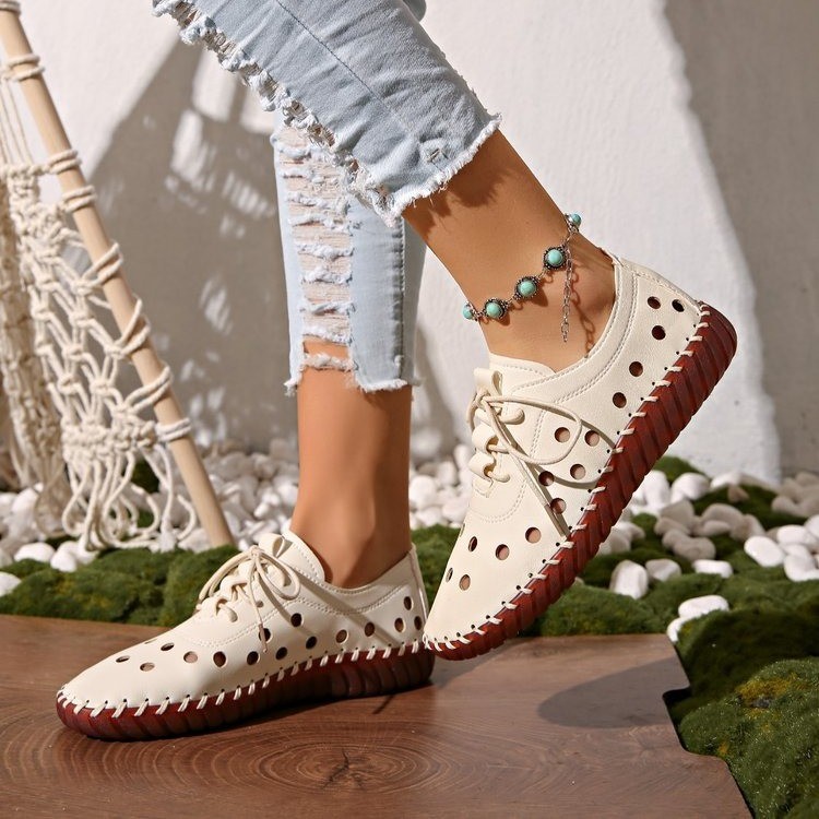 New Spring/Summer 2025 Crocs, breathable calf soles, lace-up women's sandals, soft-soled handcrafted shoes, and hollowed-out mom shoes Specification drawing