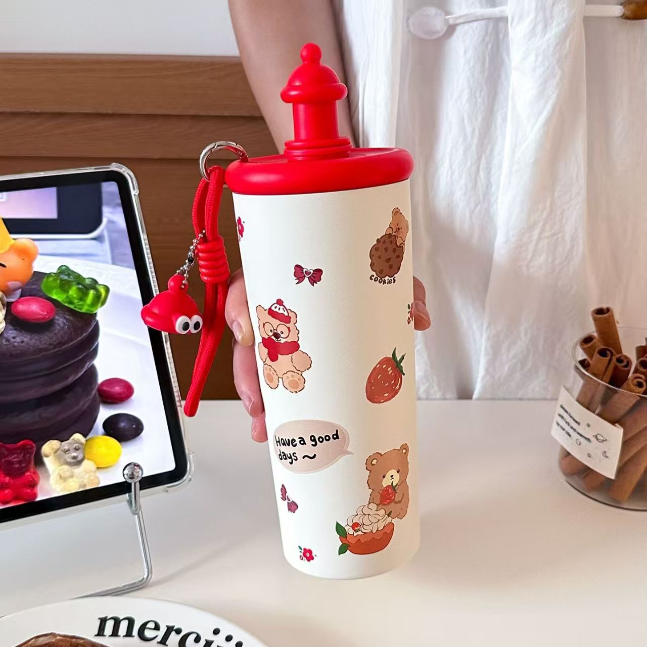 Cartoon large-capacity insulated cup, girls' cold preservation stainless steel coffee cup, portable bag tea bin, high appearance level straw water cup Item Picture