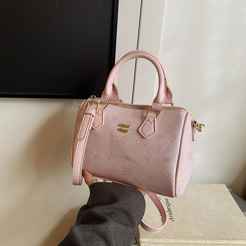 Spring 2025 new high-end bucket bag, design sense, chain, versatile, fashionable and niche single-shoulder crossbody handbag details Picture