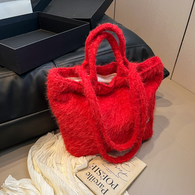 Fashionable spring woolen large-capacity bag for women, 2025 new Korean style fashionable single-shoulder tote bag, hand-held plush bag details Picture
