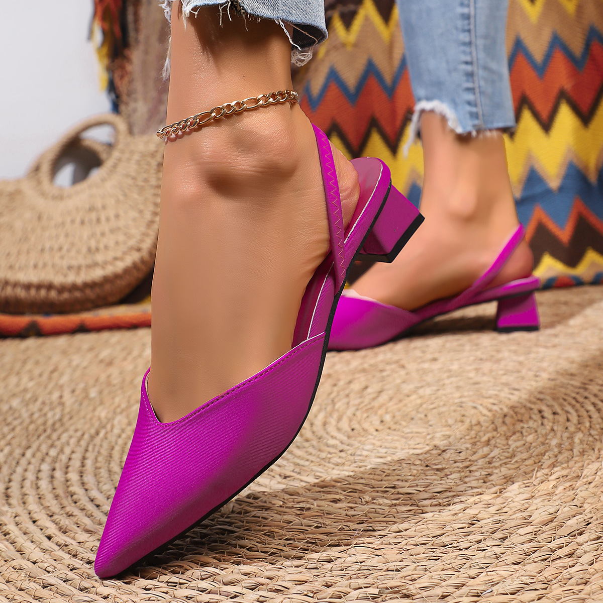 European and American sexy sandals for women 2025 new style high heels, thick heels not tiring to the feet, elegant socialite headband sandals for women Specification drawing