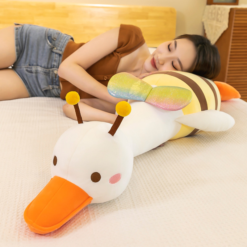The new cross-border cute big white goose transforms into a bee plush toy bed companion doll as a gift for children and girls Specification drawing