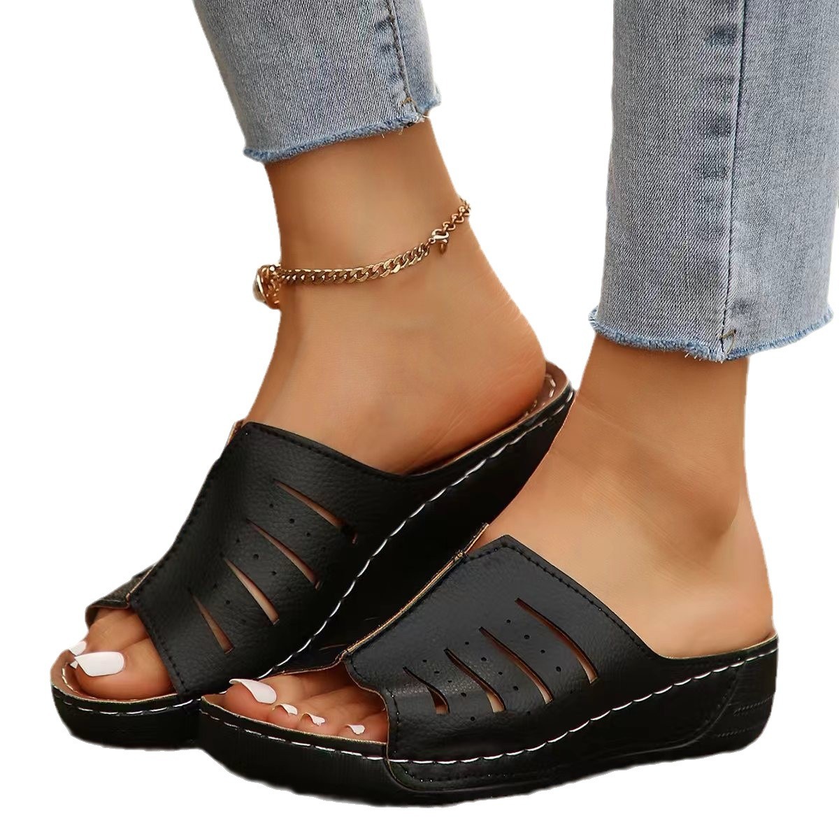 2024 Cross-border summer new style wedge heel, fashionable, simple and lightweight, one-step cool slippers, slipper delivery Item Picture