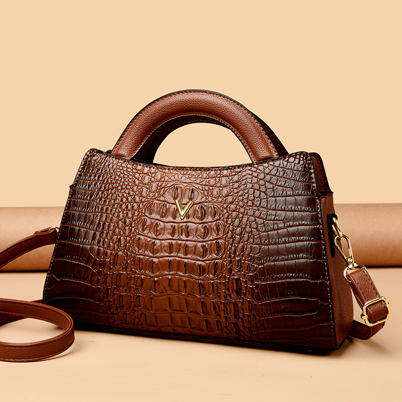 Fashionable crocodile print bag for women 2025, a new foreign trade women's bag. Trendy embossed single-shoulder bag for women, a high-end feel Application Scenario