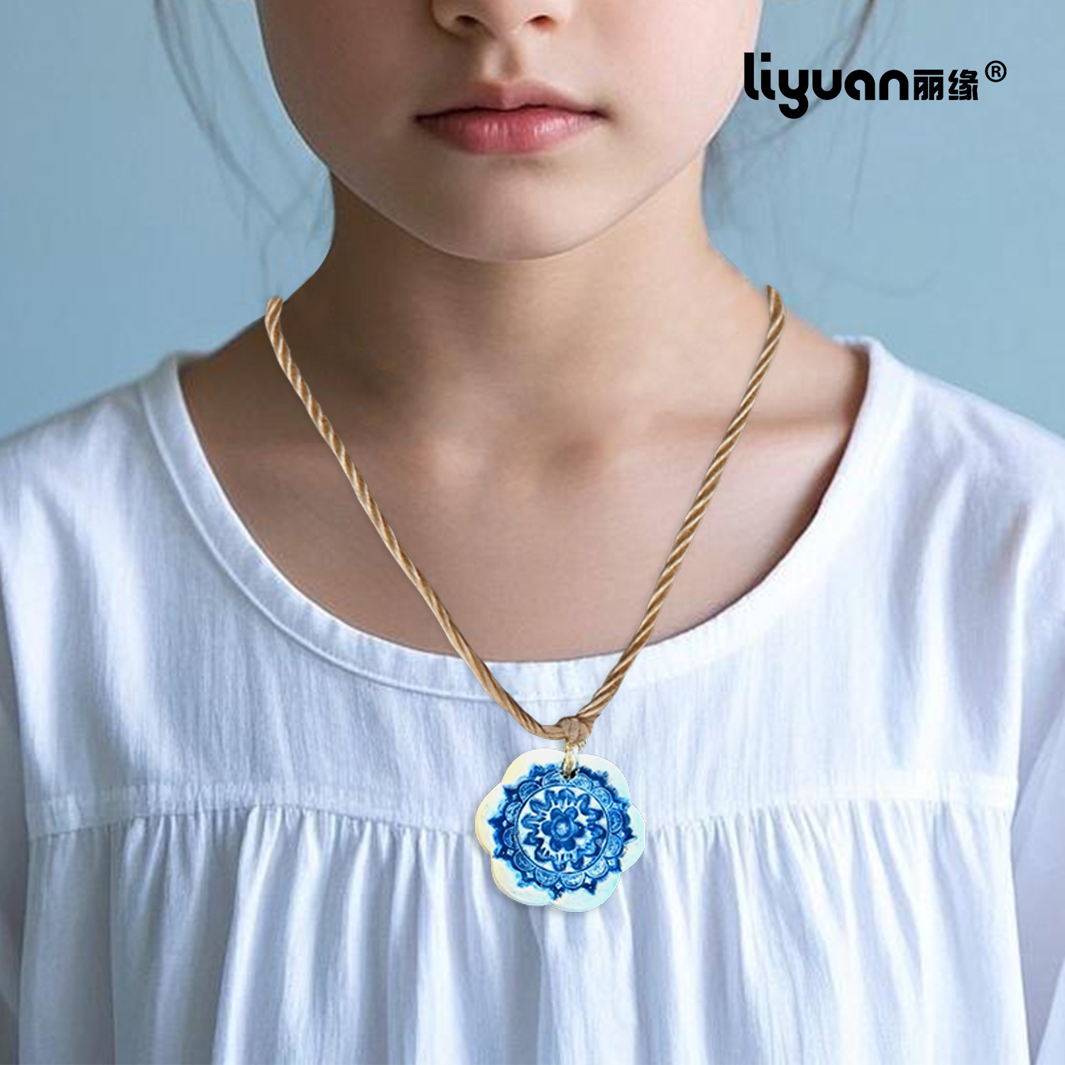 Cross-border soft clay blue and white porcelain series necklaces, jewelry, children's clay figurines, handcrafted colored clay DIY ornaments and toy sets Specification drawing