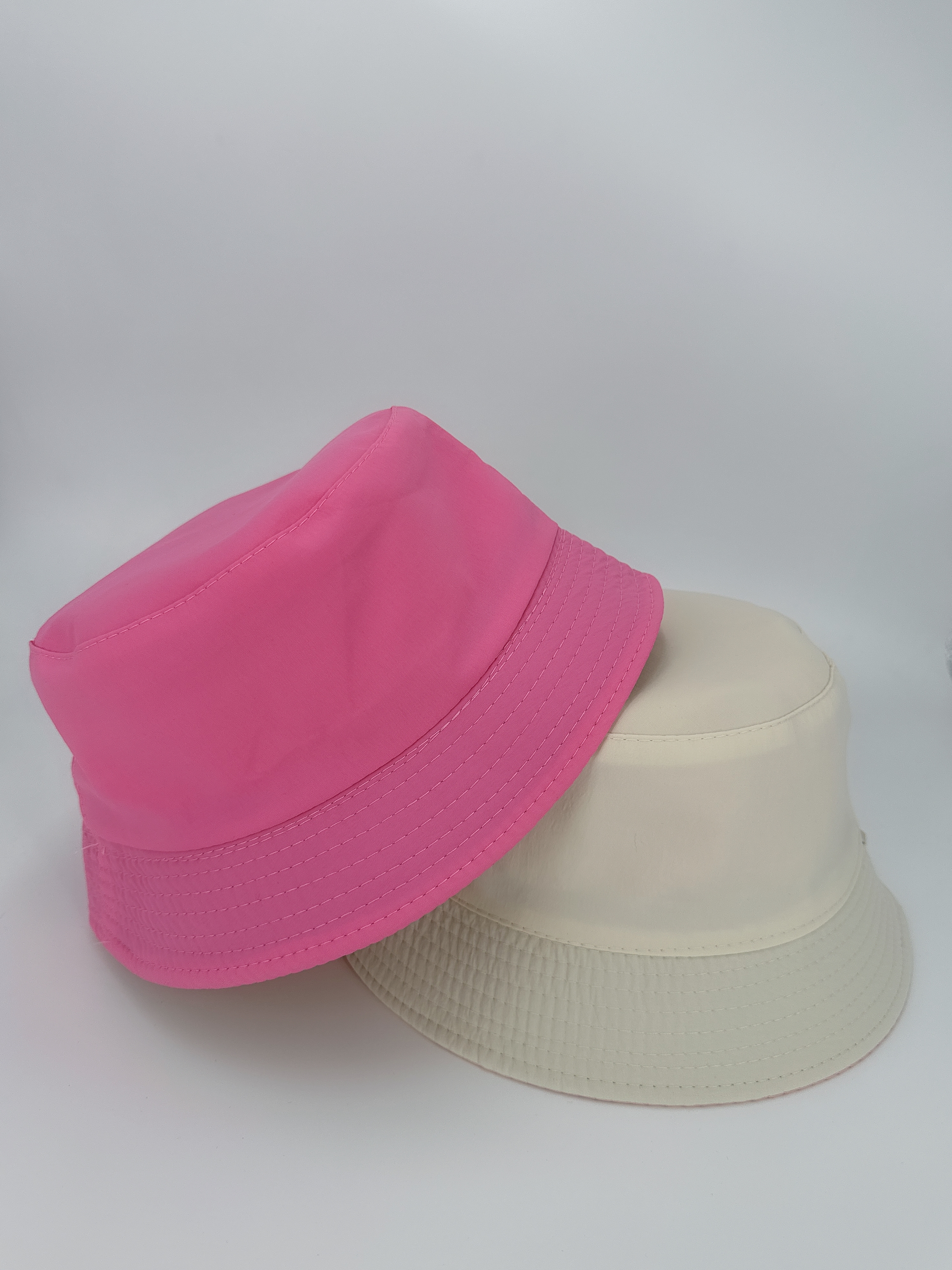 The best-selling children's quick-drying glossy board in spring and summer can be DIY in various ways with a fisherman's hat on both sides. It won't make you sweat in summer and has a pier circumference of 54CM Item Picture