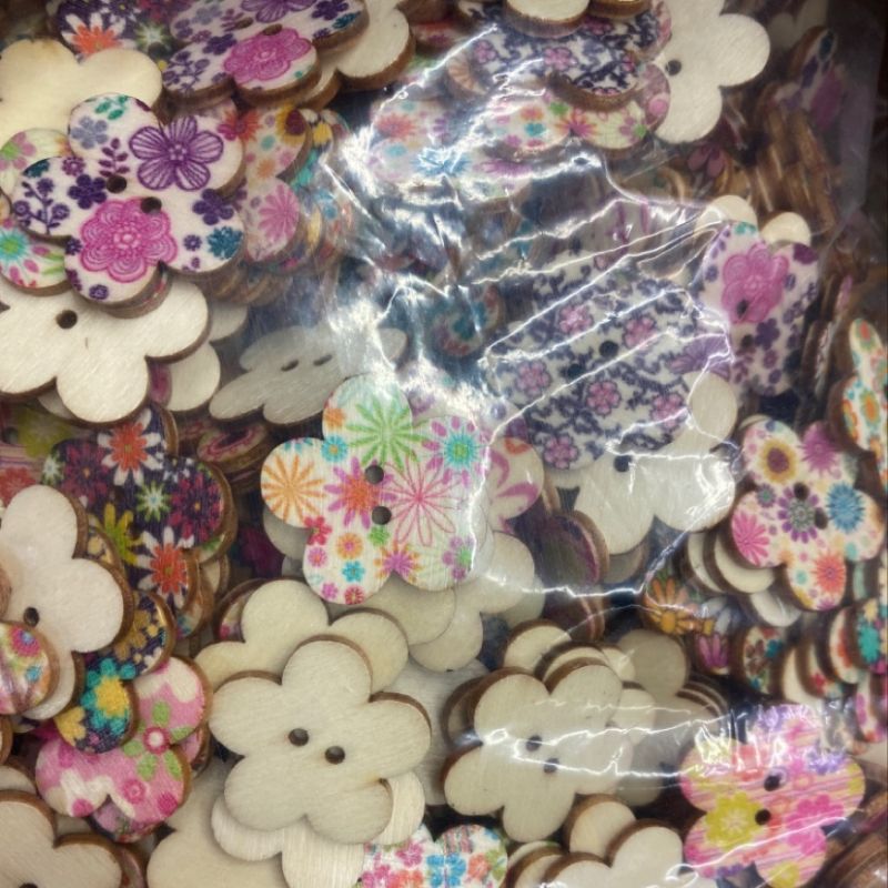 原木印花梅花纽扣木片 diy配件 复古印花现货厂家直销