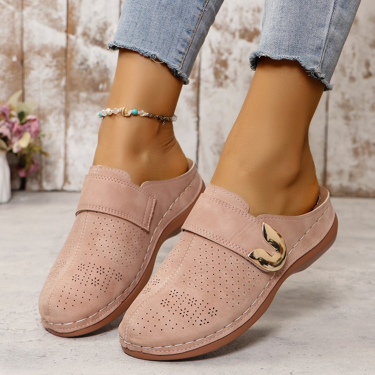 New 2024 European and American cross-border large-sized hollowed-out women's shoes with buckle decoration, headband sandals, women's thick-soled half-slipper Specification drawing