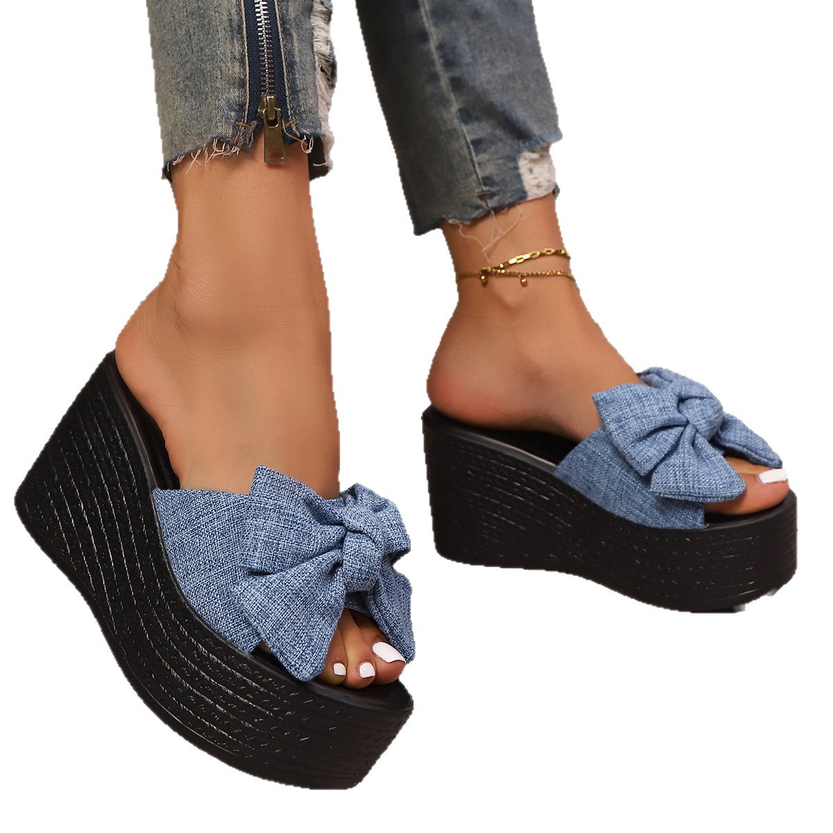 In-stock independent store large-sized open-toe slippers for women, Korean version 2025 summer new style, fashionable bow thick-soled wedge heel flip-flops Item Picture