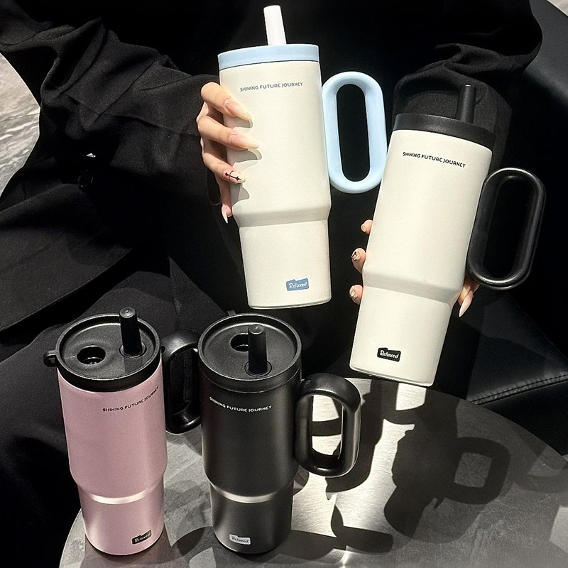 新款巨无霸冰霸杯大容量保温杯带手柄便携吸管杯办公保冷保热水杯