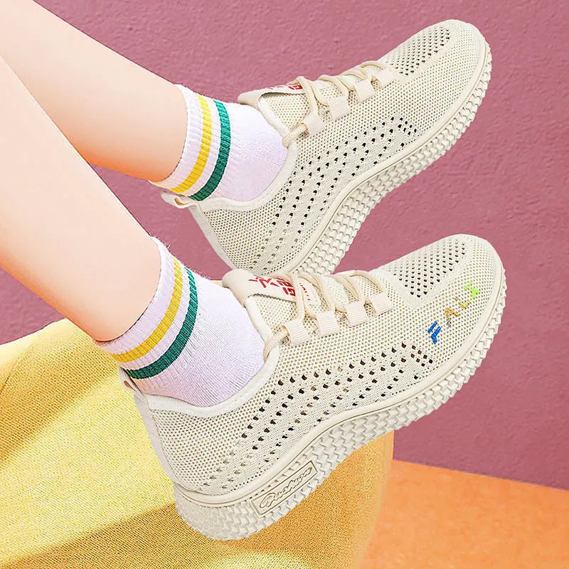 Summer new breathable mesh sports shoes for women, woven single shoes for women, soft-soled cloth shoes for women, one-piece consignment full figure
