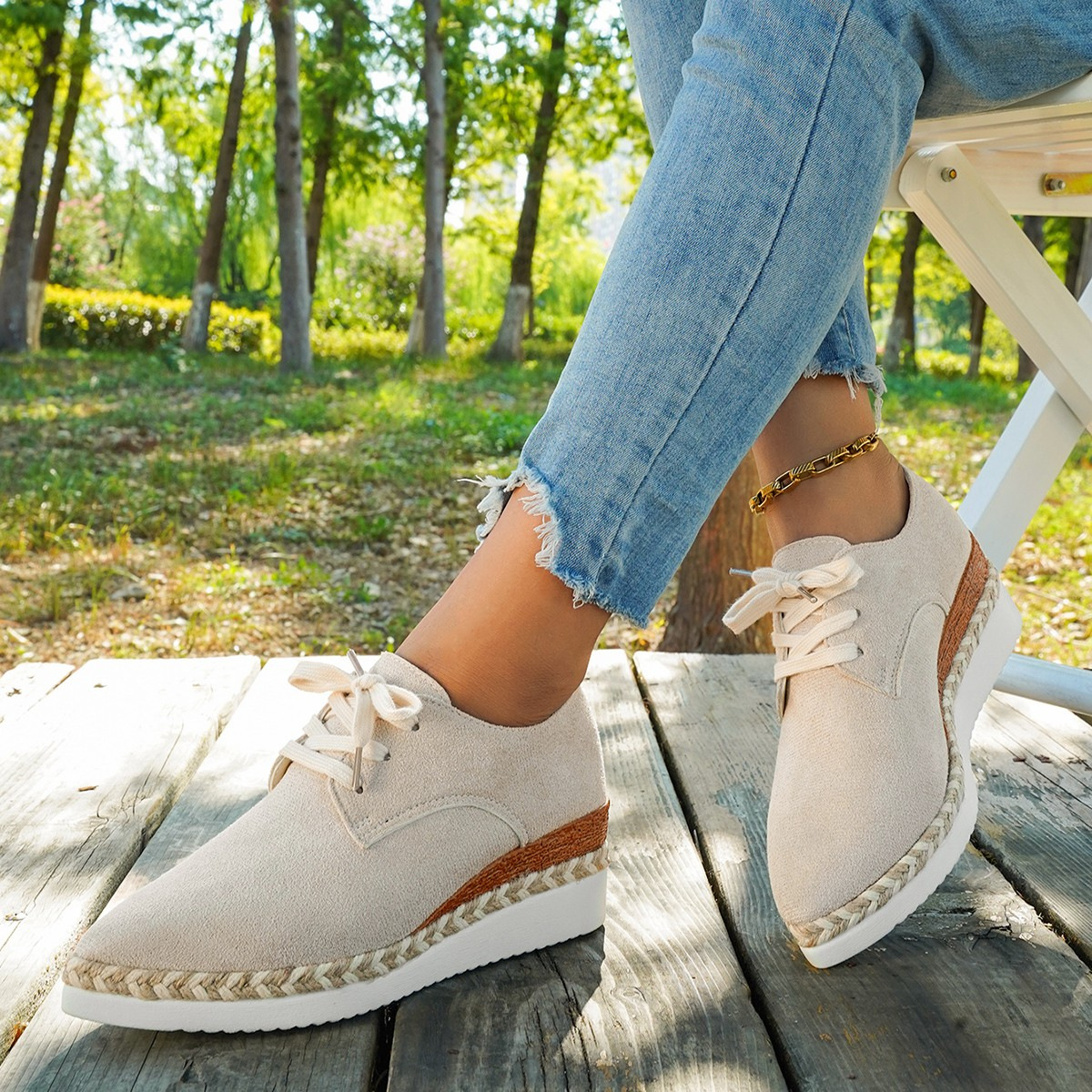 New large-sized women's shoes for European and American export in spring 2025, pointed-toe wedge heel thick-soled solid color casual loafers with hemp rope Specification drawing