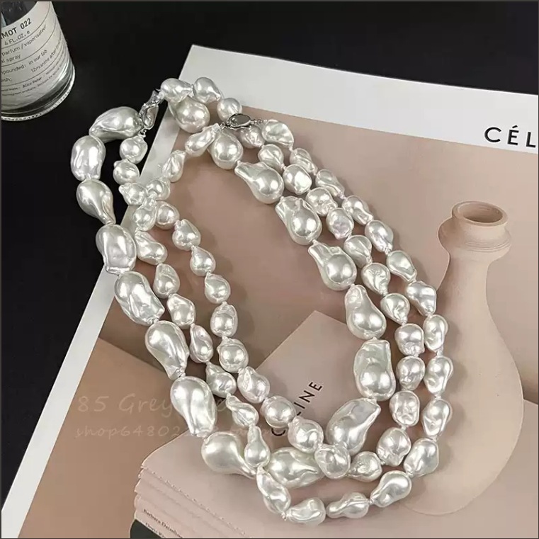 New European fashion necklace, light luxury style, irregular Baroque pearl necklace, light luxury style, New European fashion accessory, popular accessory category detail image 3