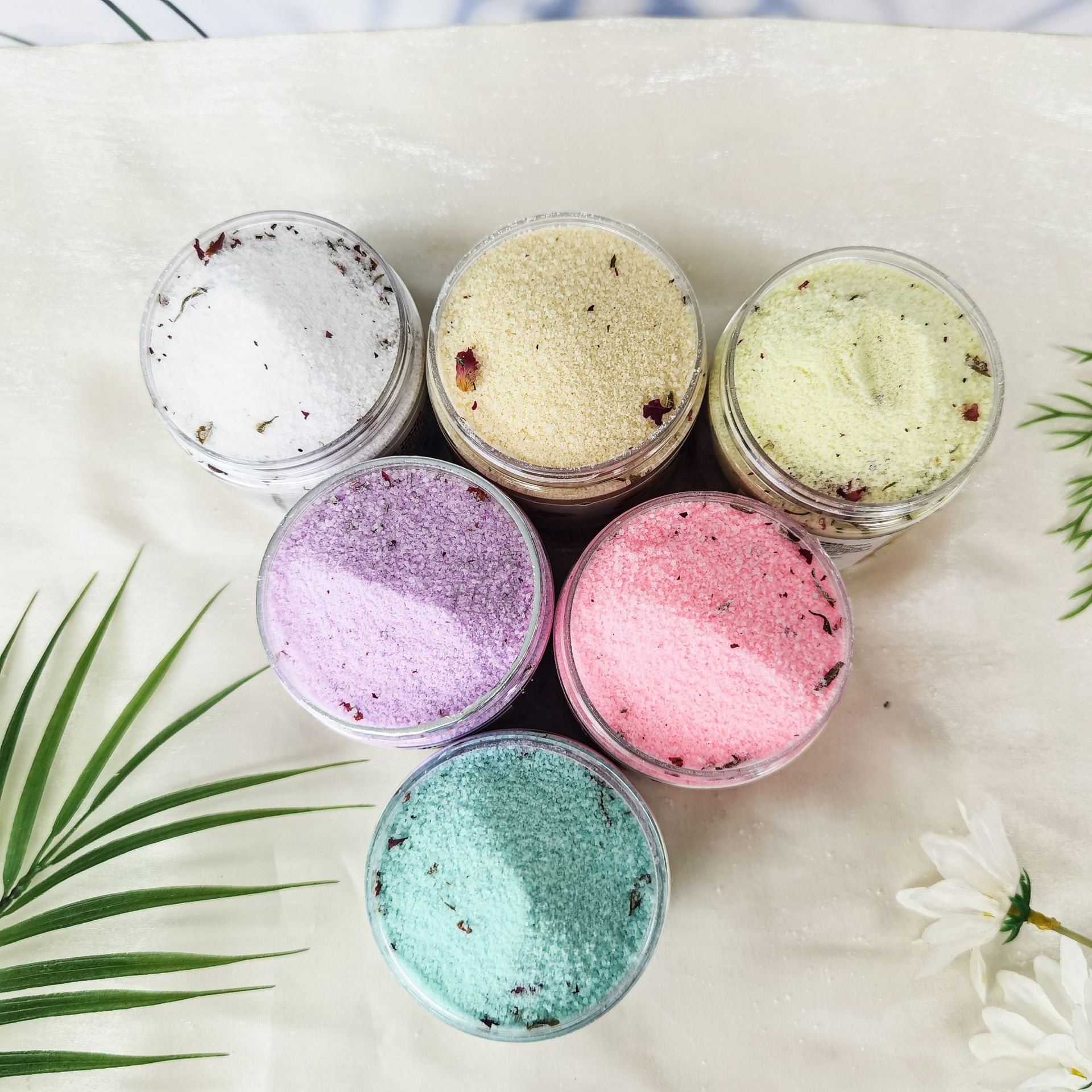 Petal bath salt for deep body cleansing, exfoliation, scrubbing and scrubbing, full-body bath salt, fine salt wholesale Application Scenario