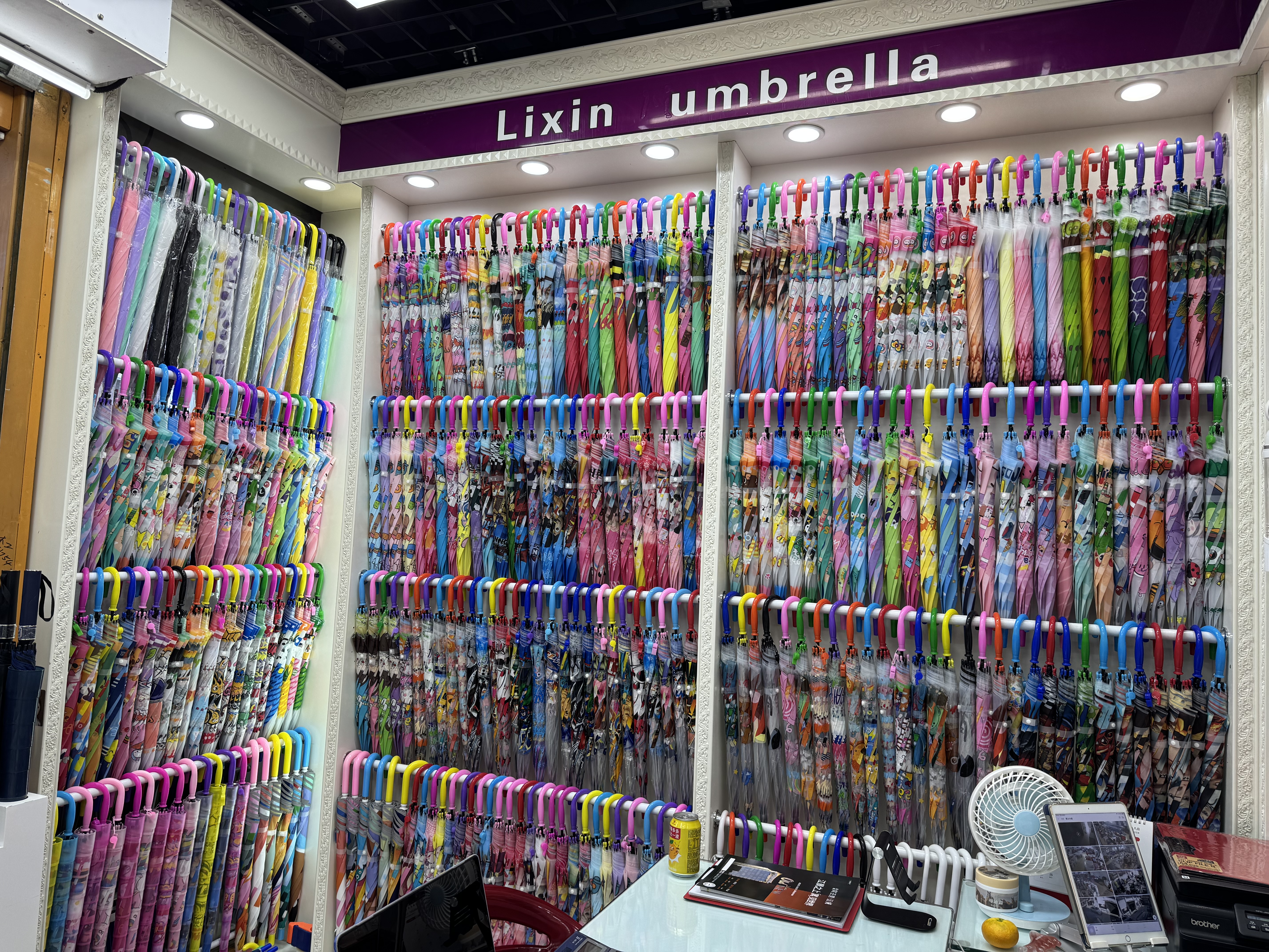 Shaoxing Lixin Umbrella Industry Co., LTD describe pic - 1