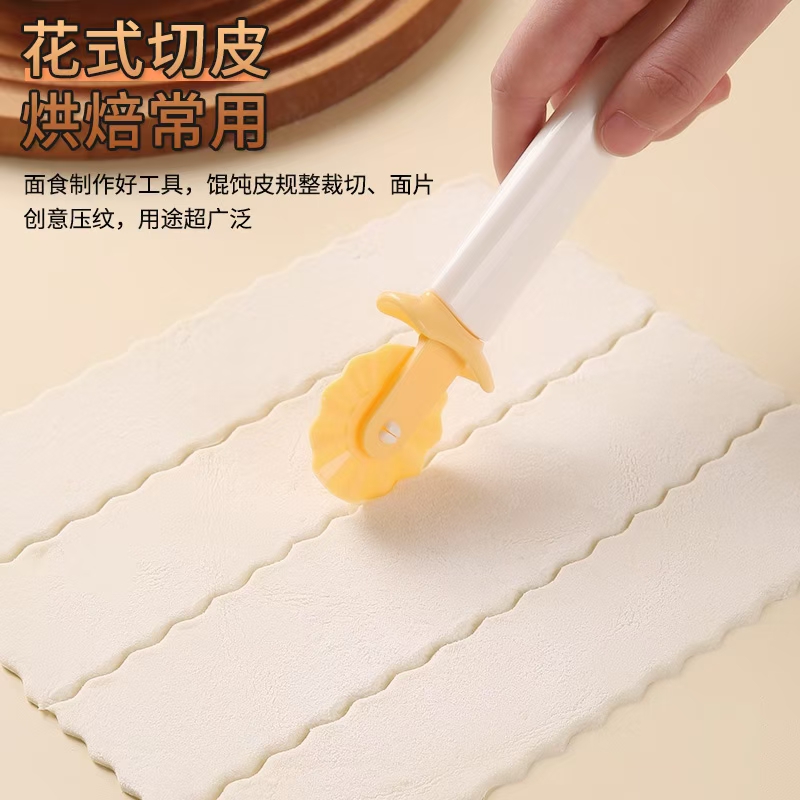 Lace pizza cutter, pastry roller knife, baking tools, pizza knife roller, manual embossed pastry cutter, plastic cake knife undefined