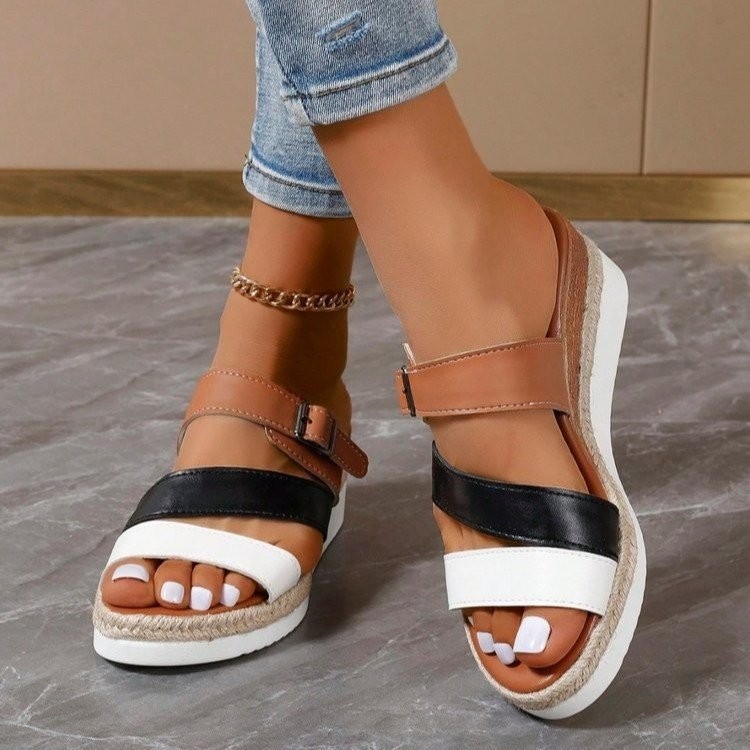 Cross-border 2025 Summer New Export wedge heel Women's Sandals, cross-border large size one-piece with hemp rope sole height-increasing slippers batch details Picture