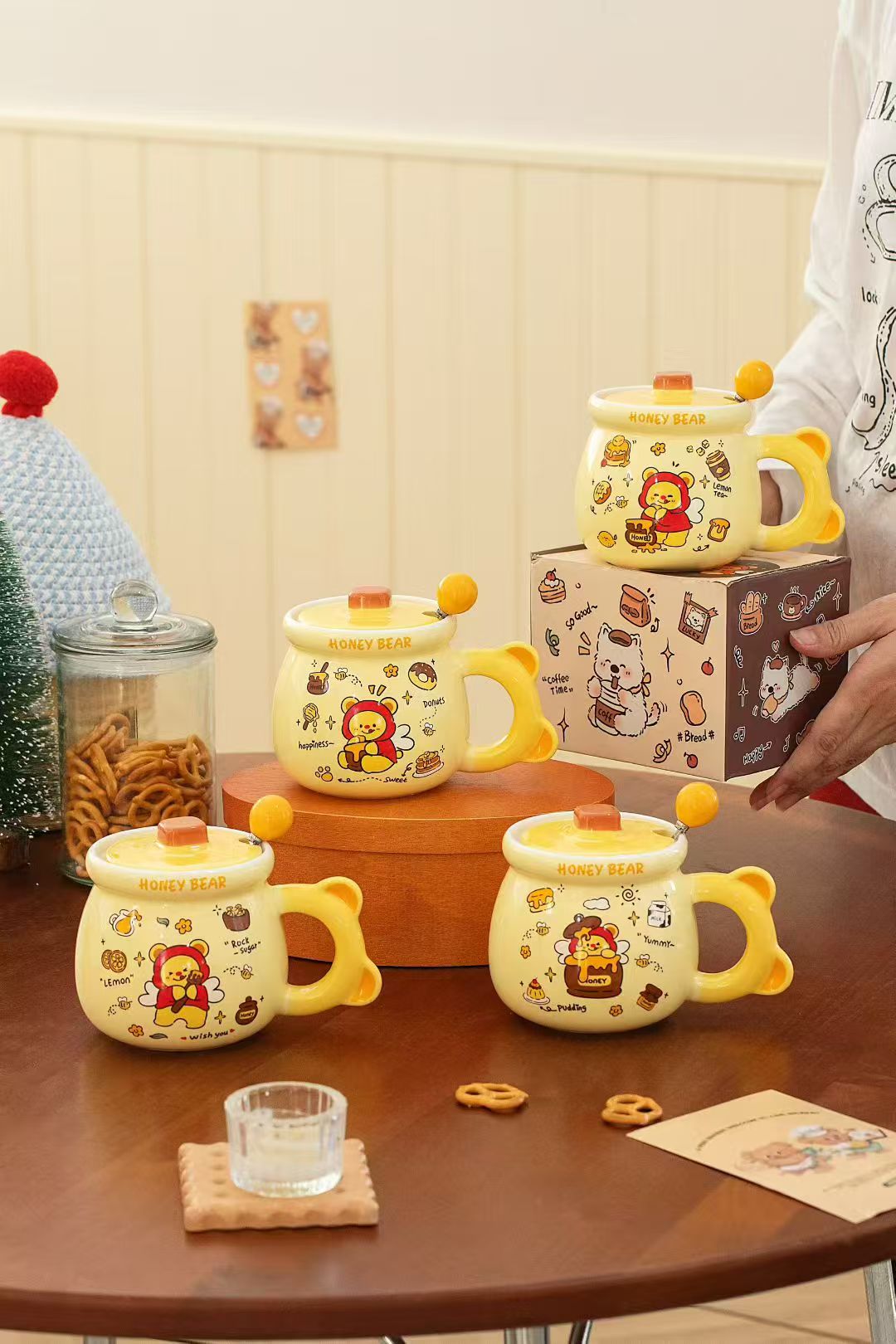 可爱蜜蜂小熊陶瓷罐马克杯 开学季高温瓷情侣卡通杯带精美包装 耐热陶瓷茶杯咖啡礼品杯