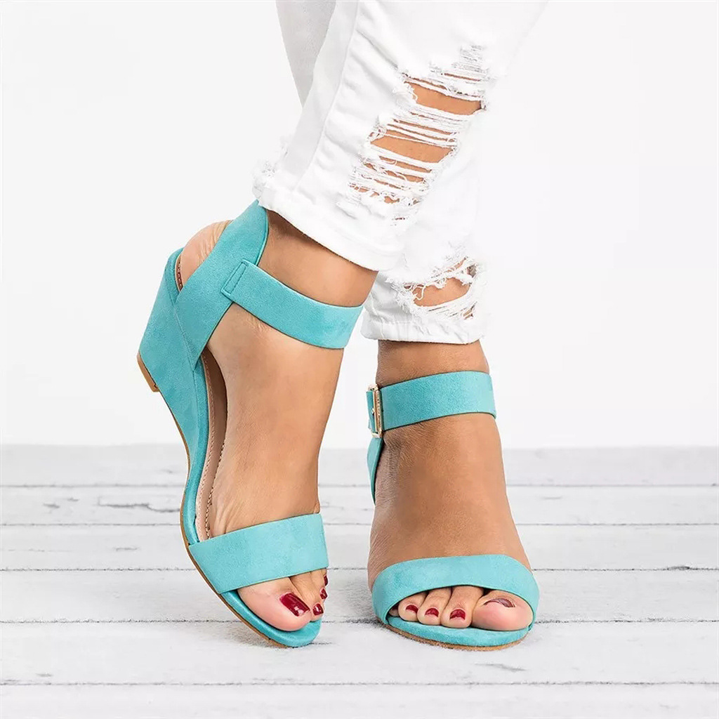 New large-sized, leopard-print suede mid-heel, thick-heeled, one-shoulder buckle, open-toe women's fashion sandals for export details Picture