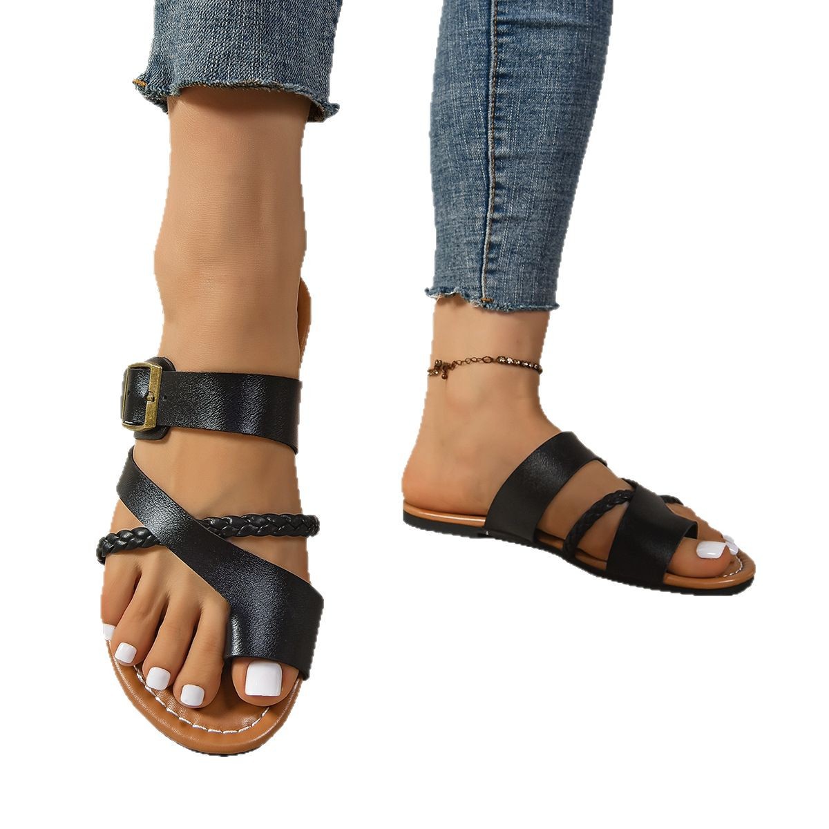 European and American 2024 summer export new large-sized women's flip-toe fashionable flat and casual women's cool slippers for export Item Picture