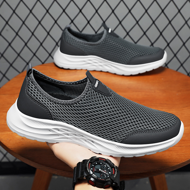 Men's shoes: Breathable and odorless, net shoes, solid color, versatile, casual shoes, men's shoes, one-step dad shoes, lazy shoes full figure
