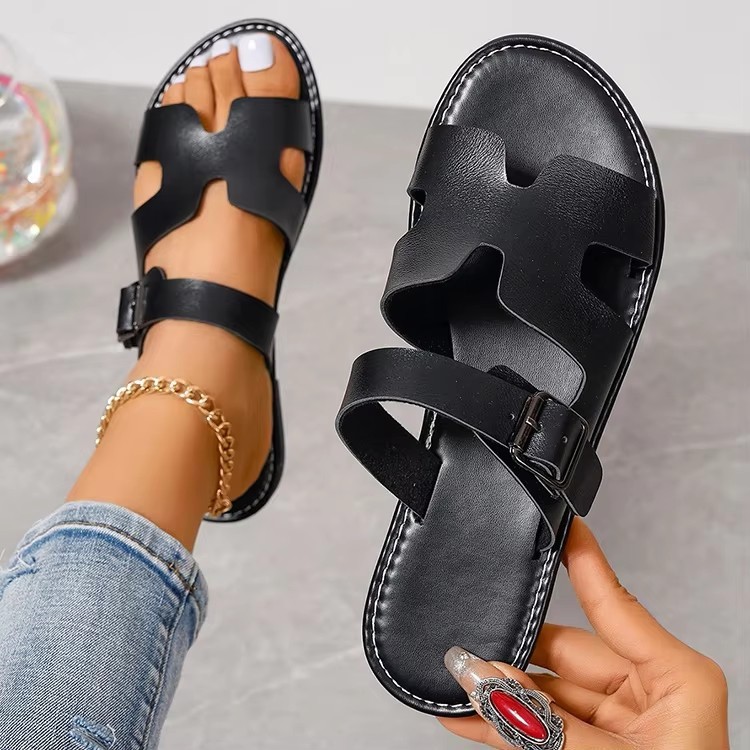 The new thick-soled flip-flops for women in the summer of 2024 are large-sized, single-piece, solid-color, casual outerwear shoes that are versatile details Picture