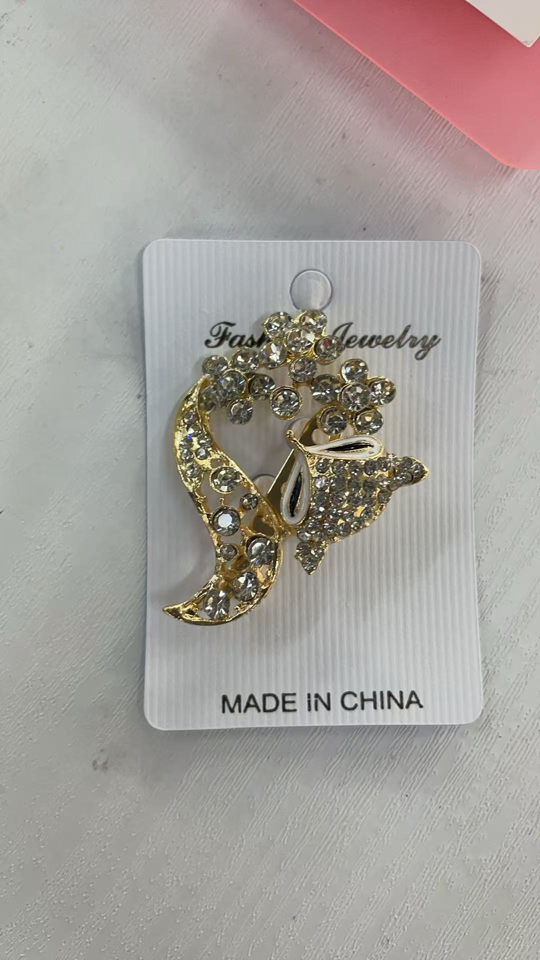 Fashionable hair clips, grab clips, acetic acid hair accessories, oil-dripping style, simple and versatile hair accessories, hairstyle decoration, hair clips, headwear, suitable for both men and women Item Picture