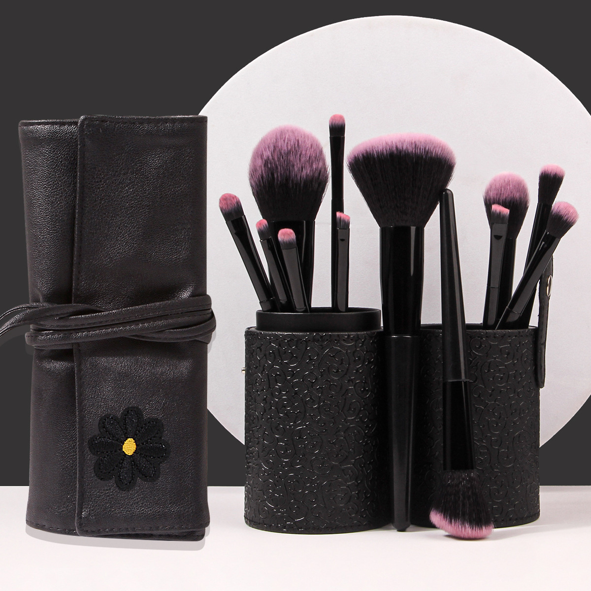 New 12-tube soft-bristled makeup brush set, portable makeup brush storage bucket set, strong powder grasping power, popular set brush full figure
