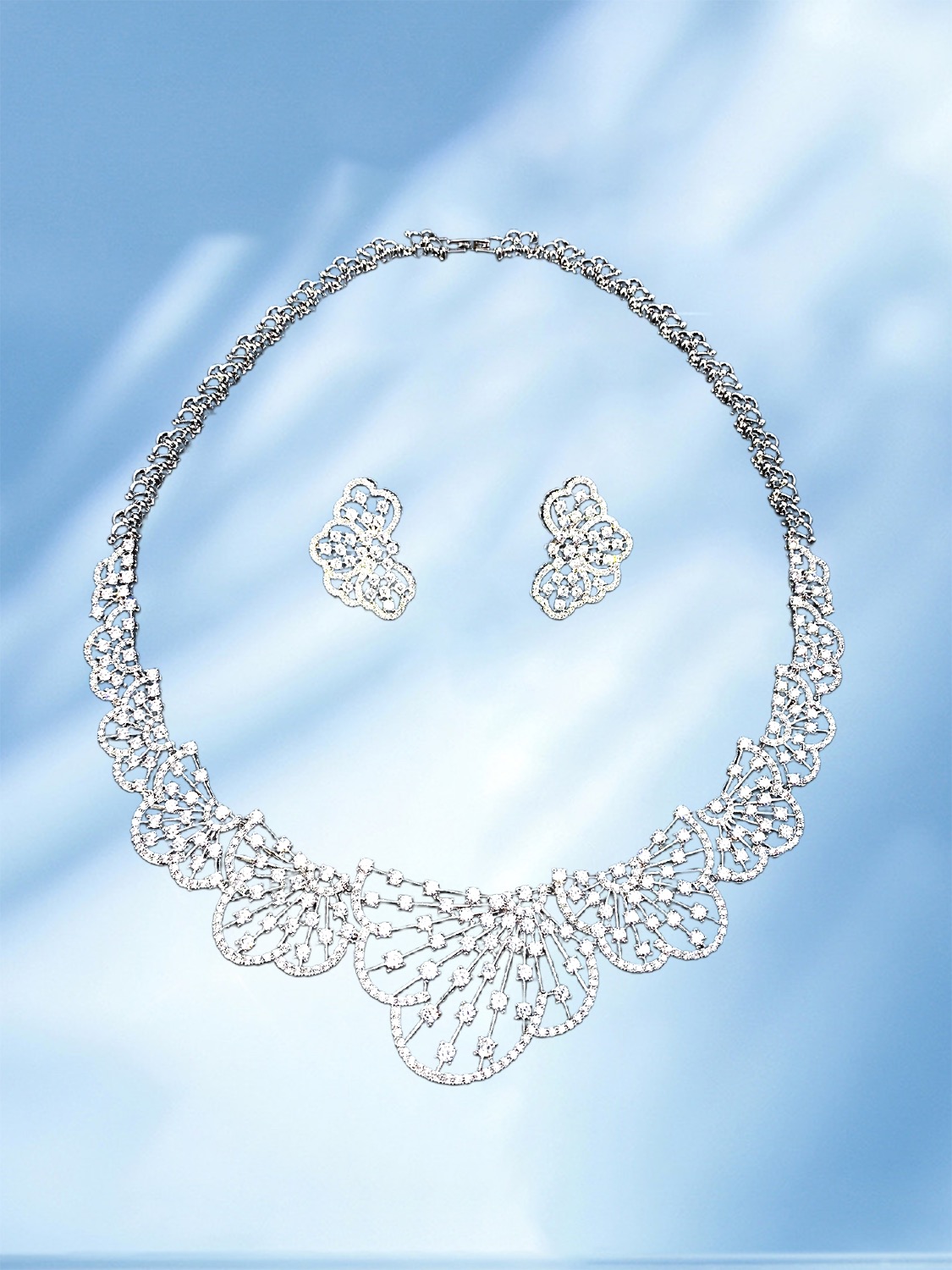 Dazzling and luxurious Zircon necklace Set: Exquisite, beautiful and dazzling jewelry. [Minimalist Jewelry Set] Two-piece necklace and earrings set; Stylish layering combination; Daily commuting and date accessories set; Light luxury and niche design