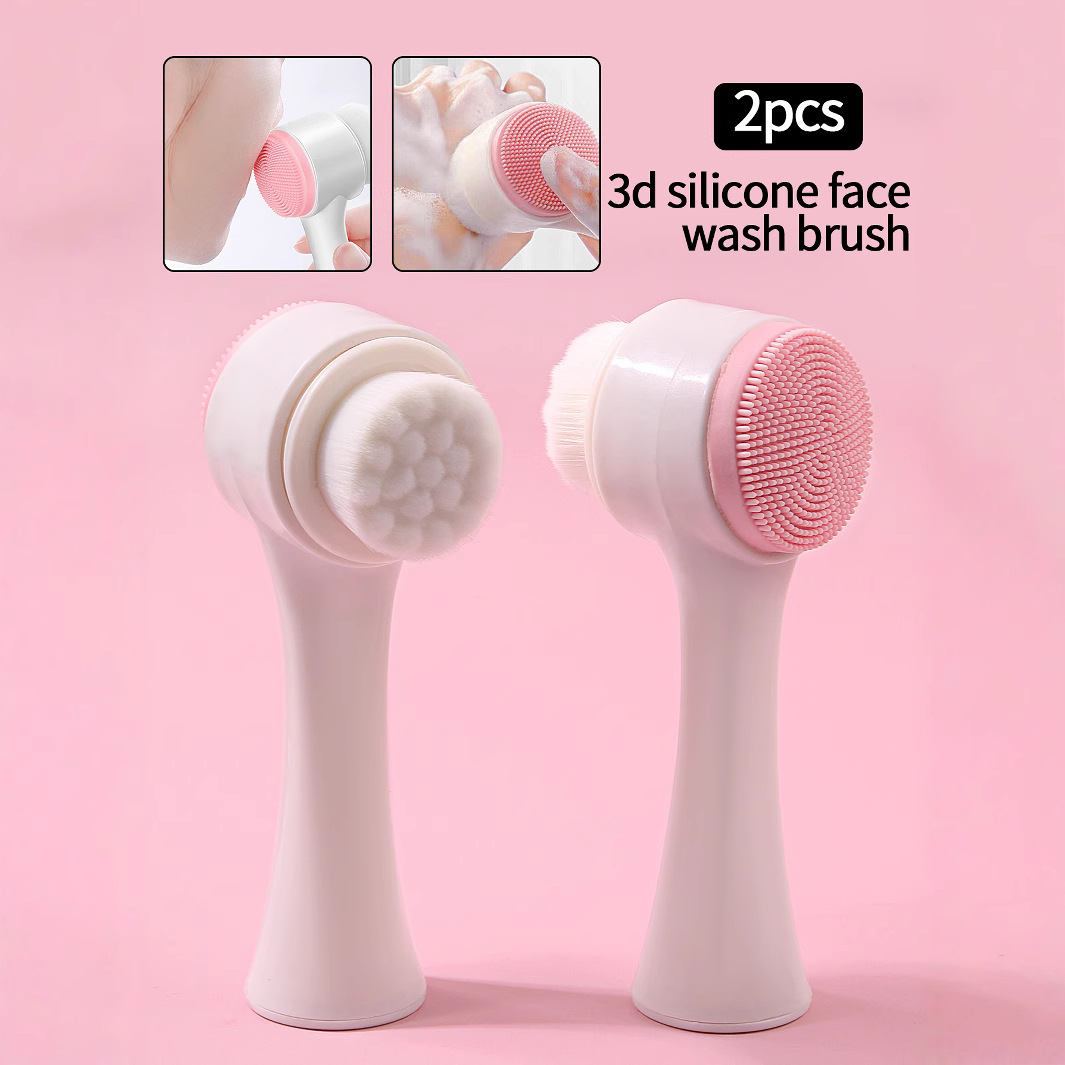 The new 3D facial cleansing brush with soft bristles and silicone is a portable household manual facial cleansing device for cleaning pores full figure