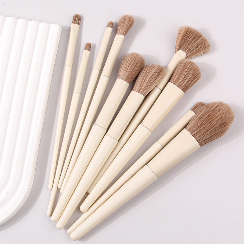 Yunci 10-piece makeup brush set, soft-bristled makeup brushes in stock, factory direct sales, beauty tools, beginner makeup brushes Application Scenario