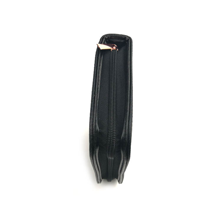Black PU makeup bag with 12 sockets, complete makeup brush bag, makeup tools, zipper storage bag, wholesale of beauty tools Application Scenario