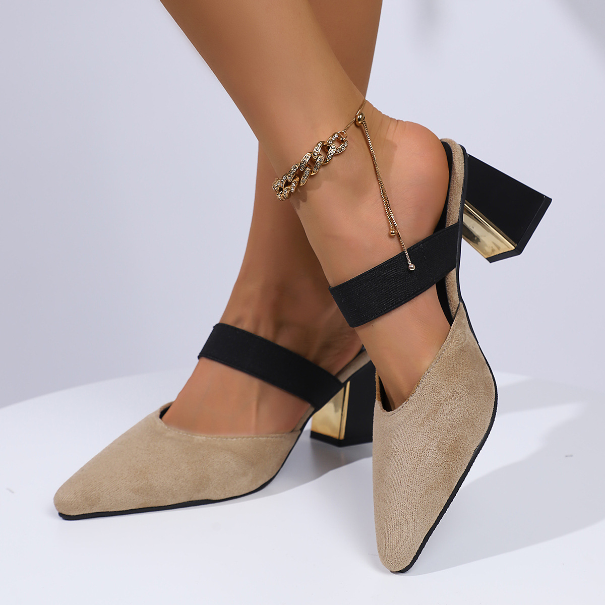 Baotou pointed-toe flip-flops for women 2025 new summer thick-heeled high-heeled suede versatile and fashionable women's backheel high heels Application Scenario