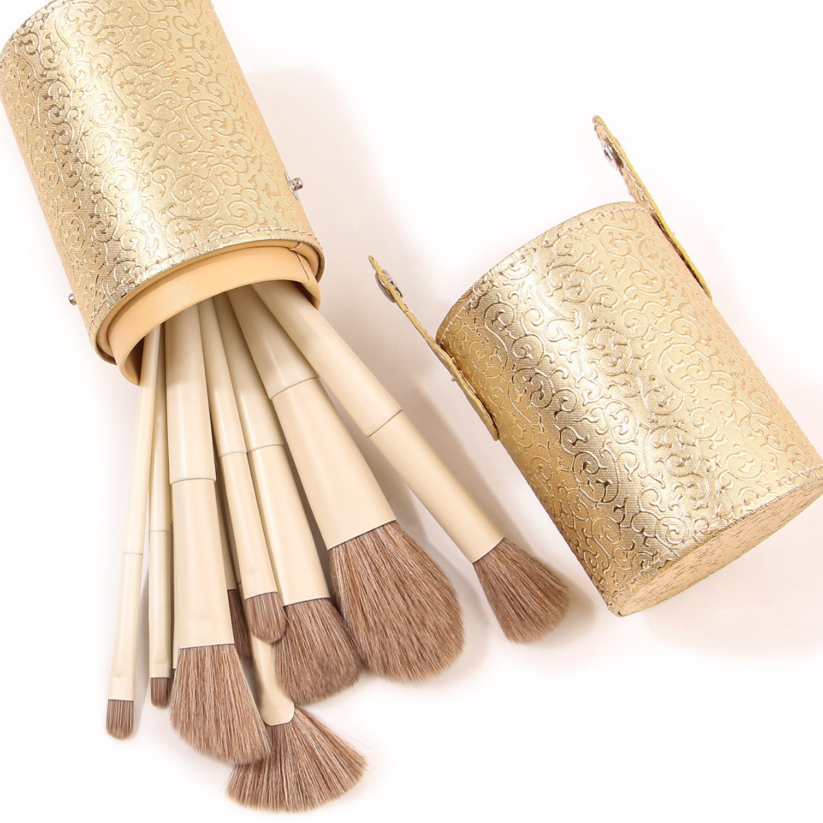 Yunci 10-piece complete makeup brush set, eyeshadow brush, loose powder brush, soft bristle beauty tool set combination, storage bucket Application Scenario