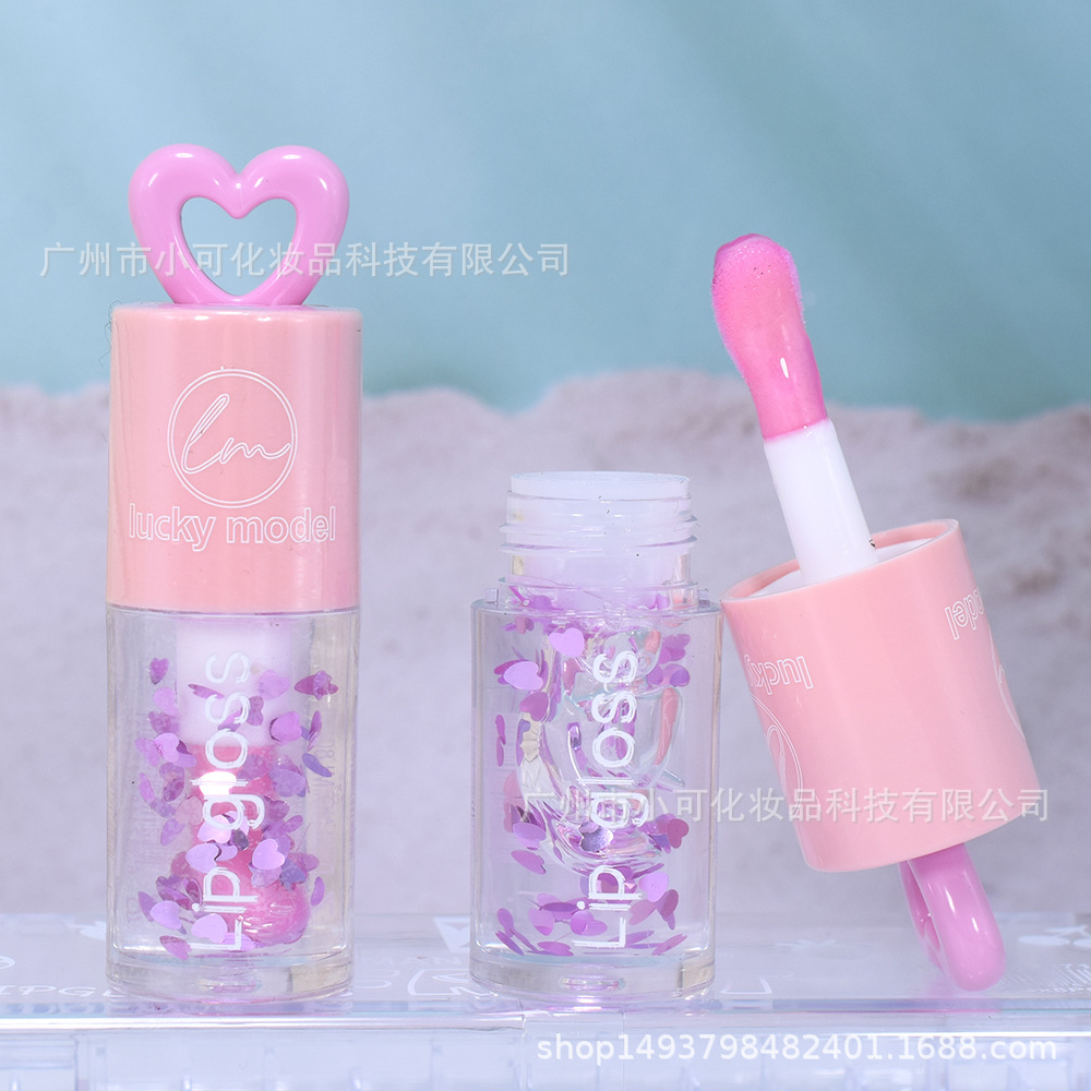 ML8013B Export [lucky model] Heart-shaped Sequin Color-changing Moisturizing Lip Oil MAGIC LIPOIL Application Scenario